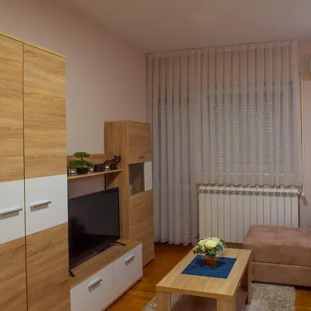 Apartman Happy Day Valjevo Esterno foto