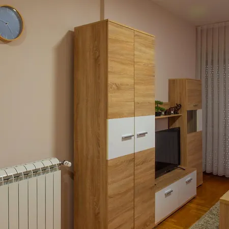 Apartman Happy Day Valjevo Esterno foto