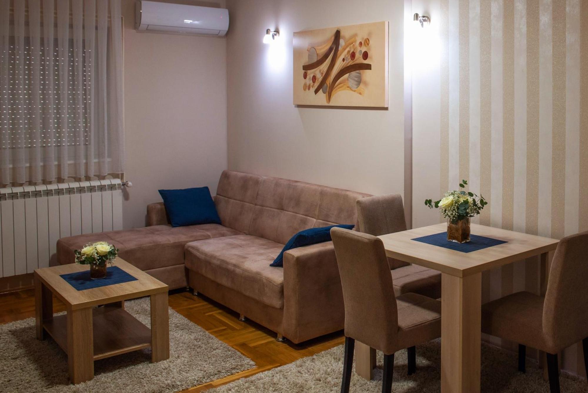 Apartment Happy Day